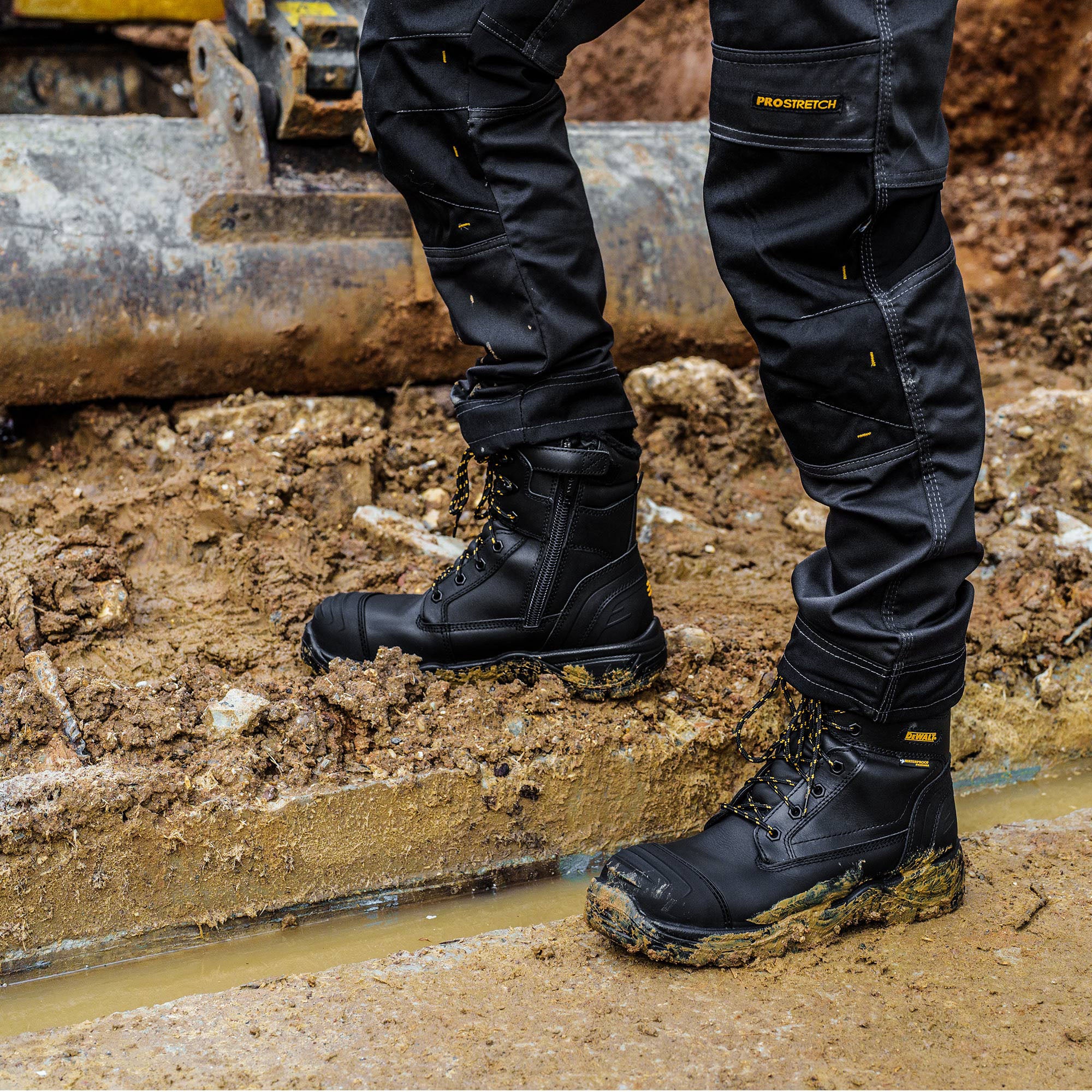 Dewalt safety boots store sale